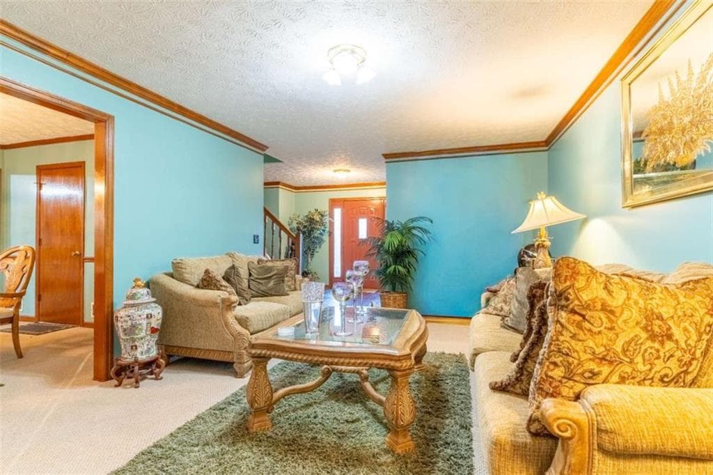 3 bedroom, 3 bathroom, 2,252 sq ft single family residence for sale at 1601 Dillwood Court, Lithonia, GA 30058 — photo 4