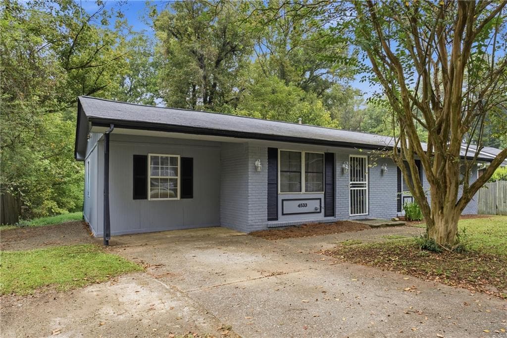 3 bedroom, 2 bathroom, 1,350 sq ft single family residence for sale at 4533 Richard Road, Conley, GA 30288 — photo 3
