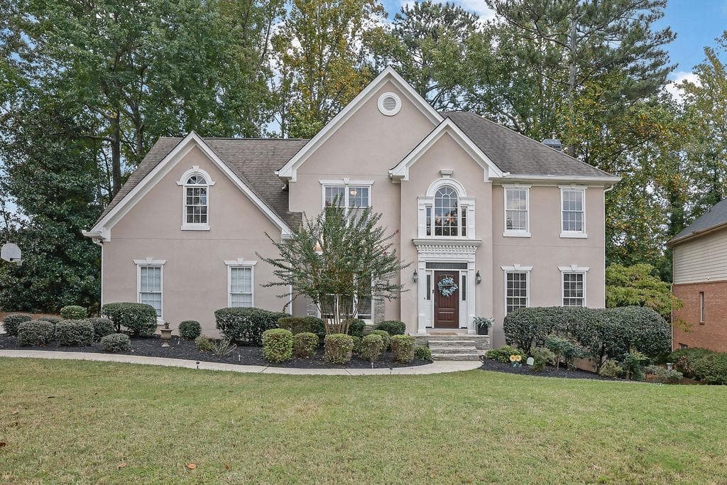 4 bedroom, 4 bathroom, 4,727 sq ft single family residence for sale at 1330 Lake Washington Circle, Lawrenceville, GA 30043 — photo 2