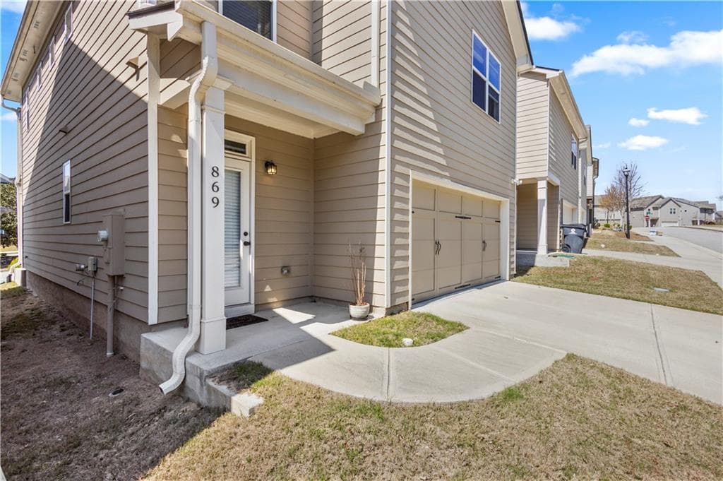 3 bedroom, 3 bathroom, 2,974 sq ft single family residence for rent at 869 Venture Way, Atlanta, GA 30331 for $2,600 a month — photo 4
