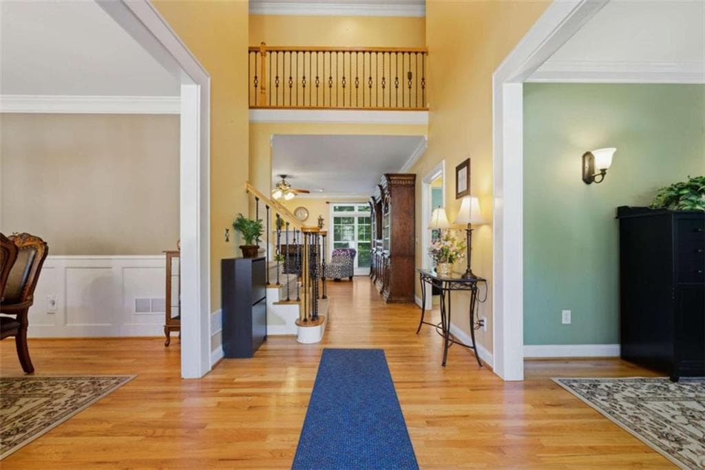 5 bedroom, 5 bathroom, 4,284 sq ft single family residence for sale at 5605 Vinings Place Trail, Mableton, GA 30126 — photo 3