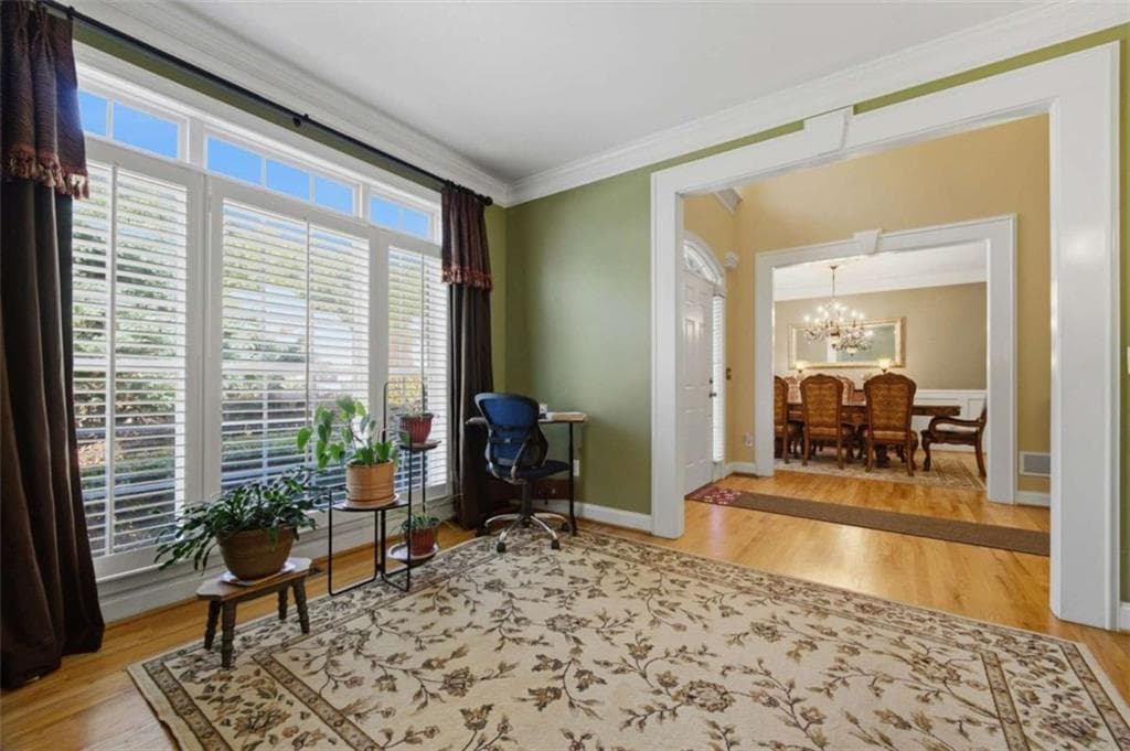 5 bedroom, 5 bathroom, 4,284 sq ft single family residence for sale at 5605 Vinings Place Trail, Mableton, GA 30126 — photo 4