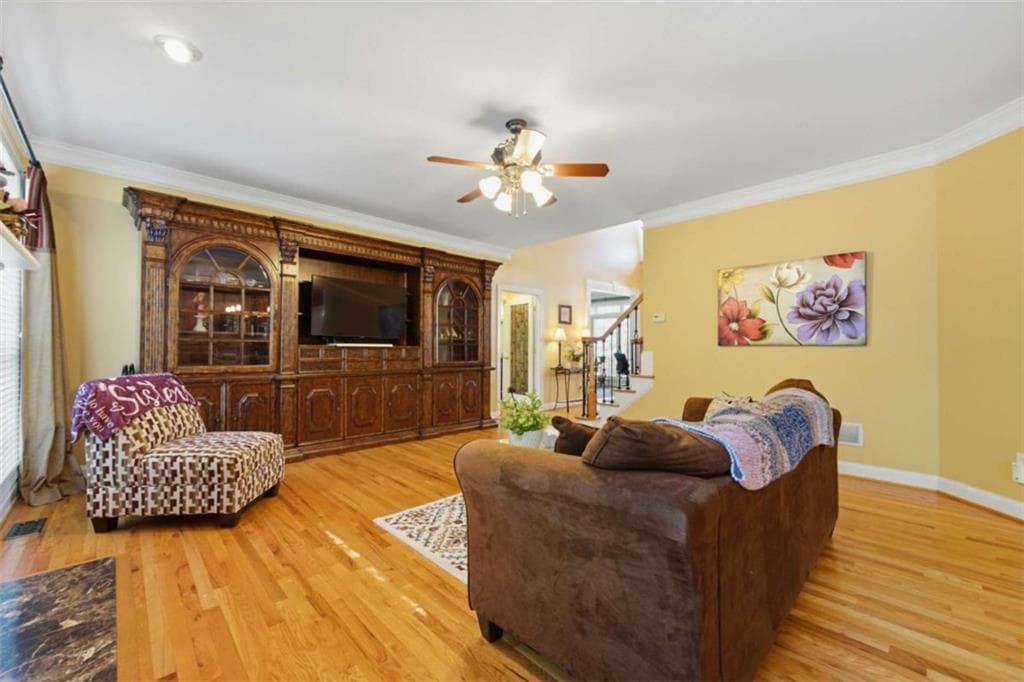 5 bedroom, 5 bathroom, 4,284 sq ft single family residence for sale at 5605 Vinings Place Trail, Mableton, GA 30126 — photo 7