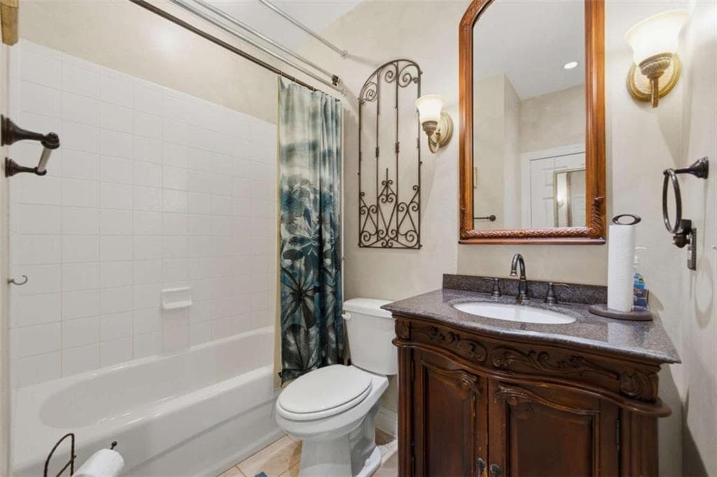 5 bedroom, 5 bathroom, 4,284 sq ft single family residence for sale at 5605 Vinings Place Trail, Mableton, GA 30126 — photo 9