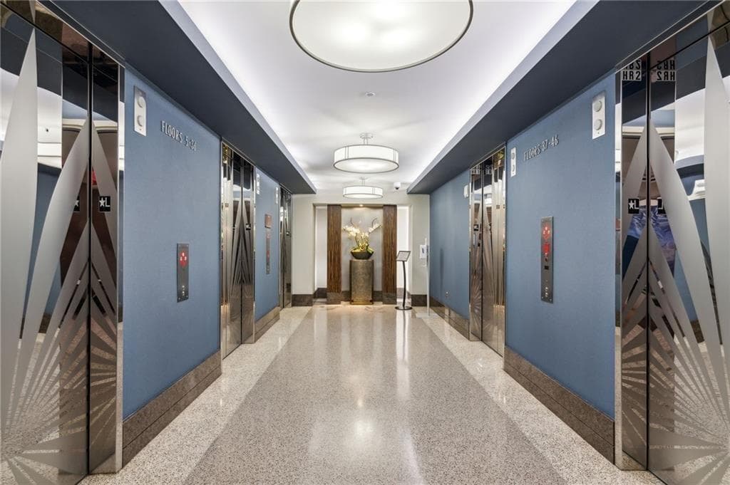 3 bedroom, 3 bathroom, 1,944 sq ft condominium for rent at 270 17th Street 4304, Atlanta, GA 30363 for $4,800 a month — photo 2