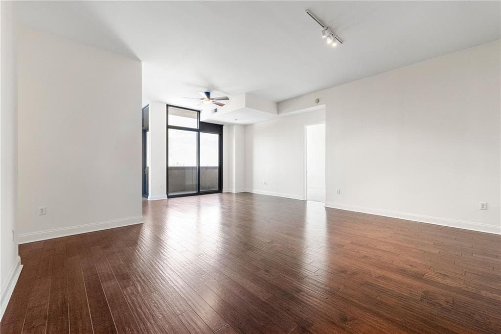 3 bedroom, 3 bathroom, 1,944 sq ft condominium for rent at 270 17th Street 4304, Atlanta, GA 30363 for $4,800 a month — photo 3