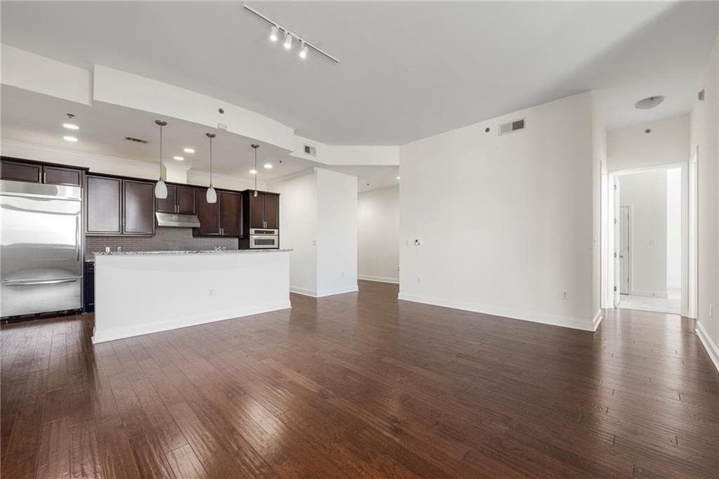 3 bedroom, 3 bathroom, 1,944 sq ft condominium for rent at 270 17th Street 4304, Atlanta, GA 30363 for $4,800 a month — photo 6
