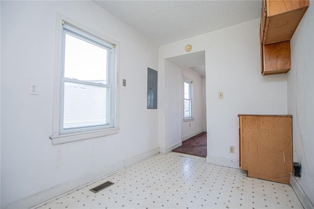 2 bedroom, 1 bathroom, 882 sq ft single family residence for sale at 6379 E Strickland Street, Douglasville, GA 30134 — photo 10