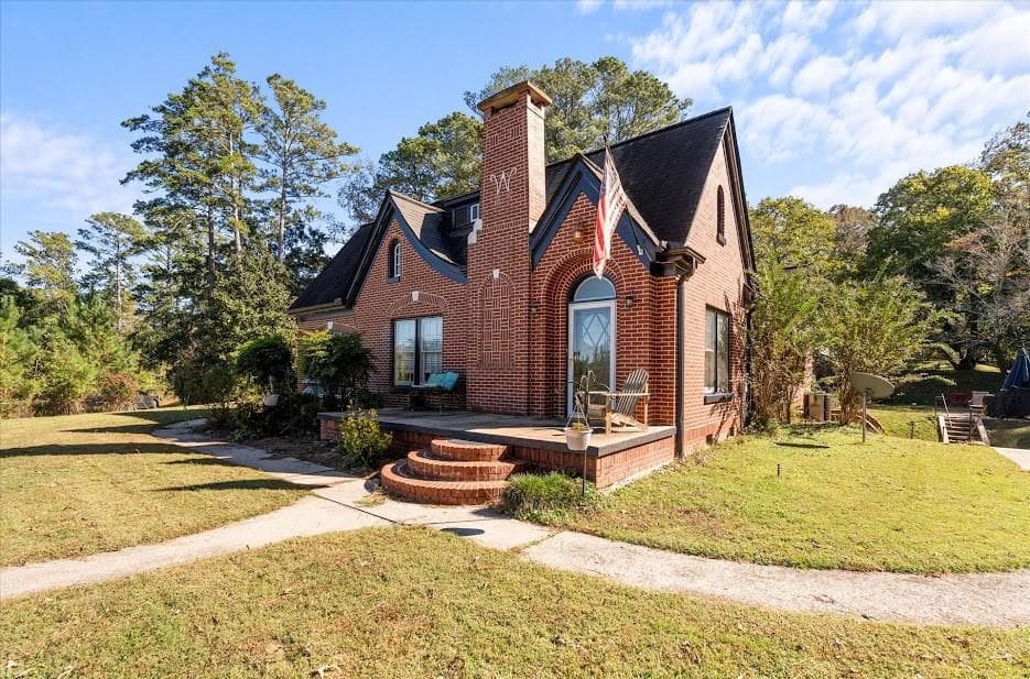 3 bedroom, 2 bathroom, 3,349 sq ft single family residence for sale at 48 Webb Drive, Heflin, AL 36264