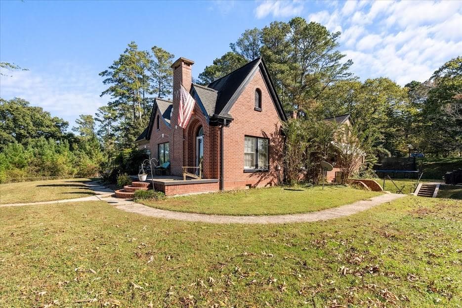 3 bedroom, 2 bathroom, 3,349 sq ft single family residence for sale at 48 Webb Drive, Heflin, AL 36264 — photo 3