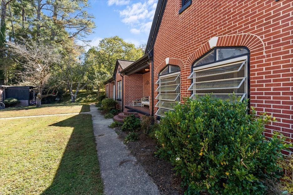 3 bedroom, 2 bathroom, 3,349 sq ft single family residence for sale at 48 Webb Drive, Heflin, AL 36264 — photo 7