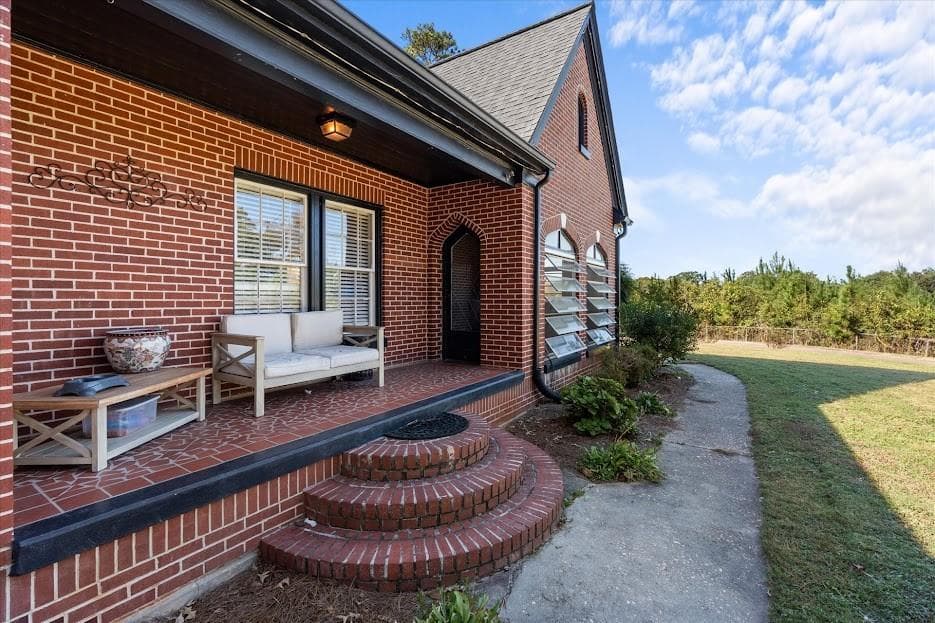 3 bedroom, 2 bathroom, 3,349 sq ft single family residence for sale at 48 Webb Drive, Heflin, AL 36264 — photo 8