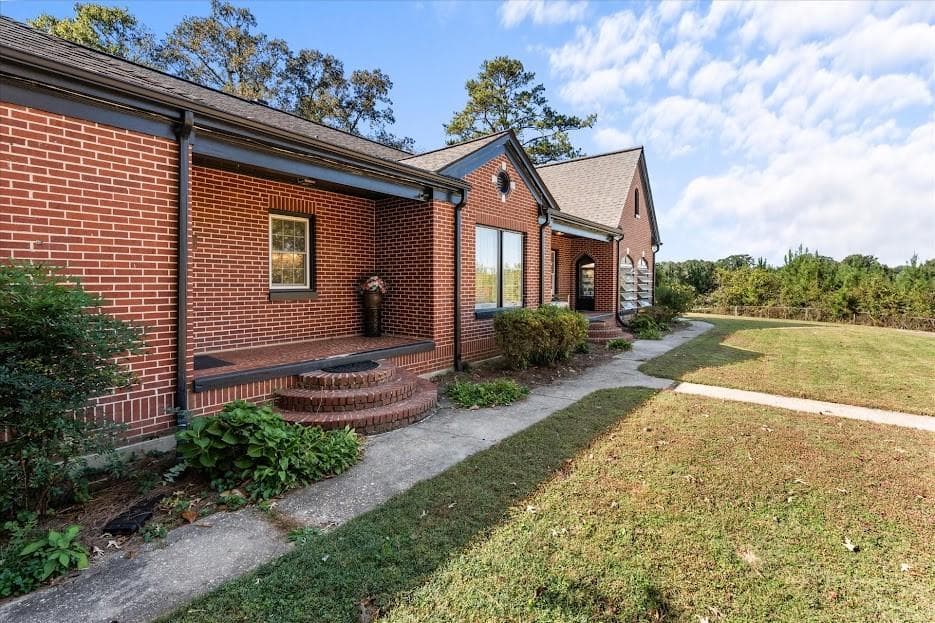 3 bedroom, 2 bathroom, 3,349 sq ft single family residence for sale at 48 Webb Drive, Heflin, AL 36264 — photo 9