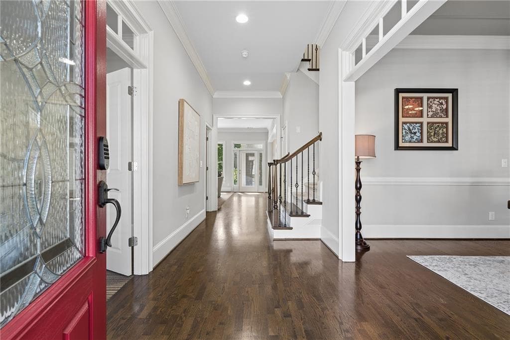 4 bedroom, 5 bathroom, 3,368 sq ft single family residence for sale at 325 Society Street, Alpharetta, GA 30022 — photo 3