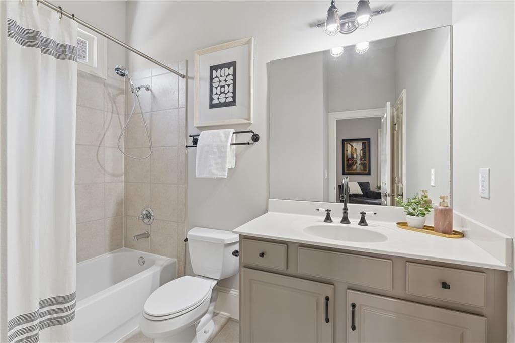 4 bedroom, 5 bathroom, 3,368 sq ft single family residence for sale at 325 Society Street, Alpharetta, GA 30022 — photo 8