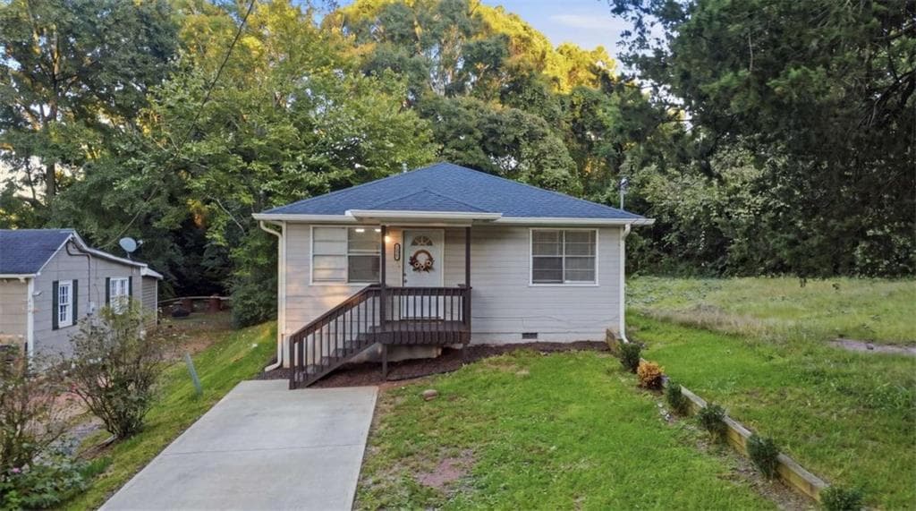 3 bedroom, 1 bathroom, 988 sq ft single family residence for sale at 354 N 17th Street, Griffin, GA 30223