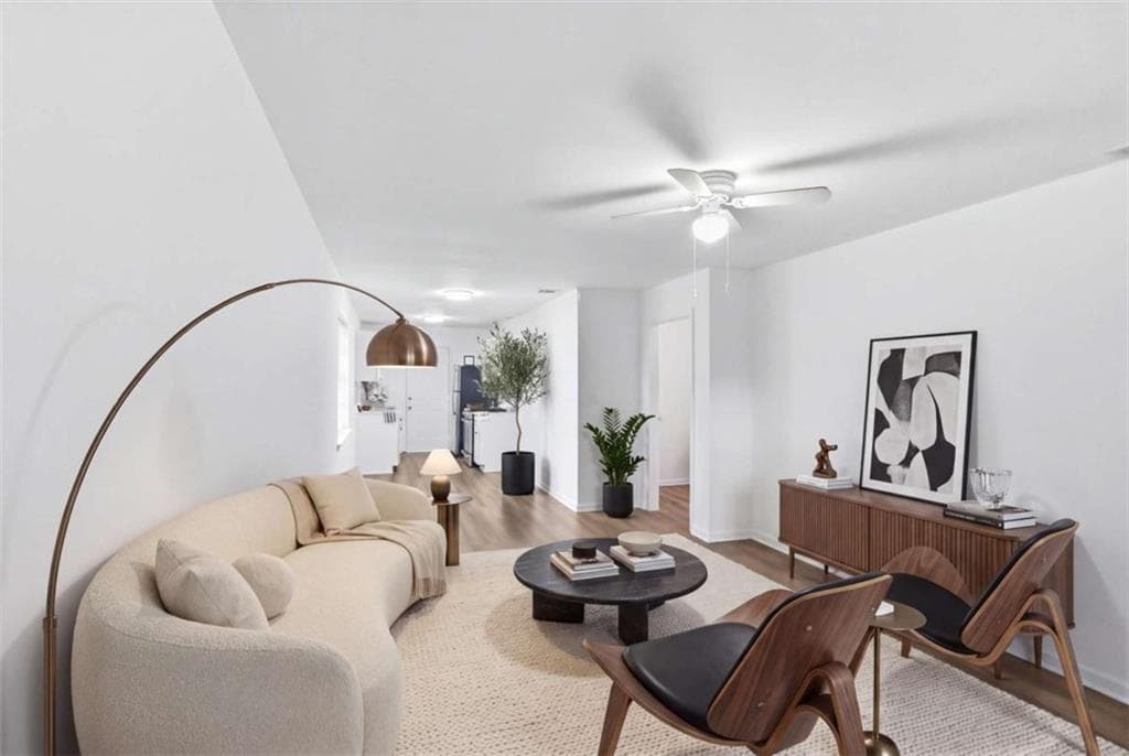 3 bedroom, 1 bathroom, 988 sq ft single family residence for sale at 354 N 17th Street, Griffin, GA 30223 — photo 5