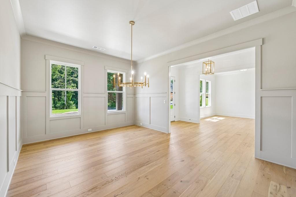4 bedroom, 4 bathroom, 3,777 sq ft single family residence for sale at 9155 Greenway Court, Gainesville, GA 30506 — photo 6