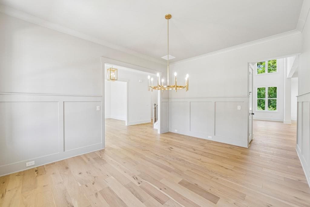4 bedroom, 4 bathroom, 3,777 sq ft single family residence for sale at 9155 Greenway Court, Gainesville, GA 30506 — photo 7