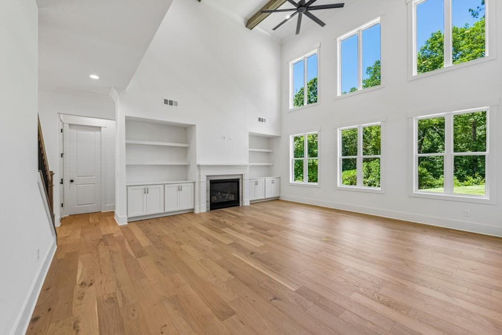 4 bedroom, 4 bathroom, 3,777 sq ft single family residence for sale at 9155 Greenway Court, Gainesville, GA 30506 — photo 9