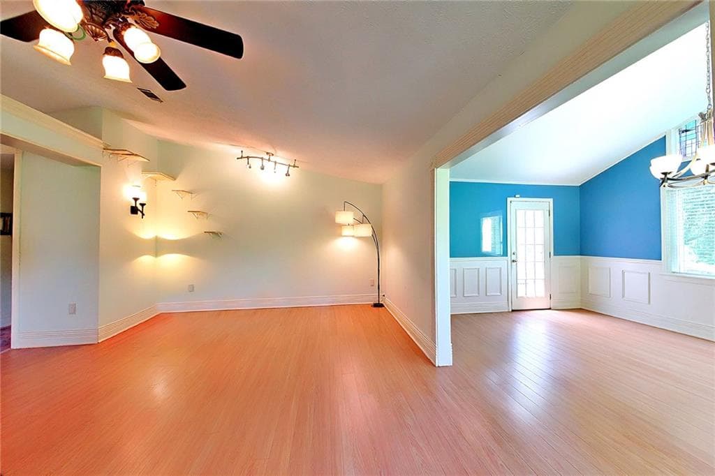 4 bedroom, 2 bathroom, 1,920 sq ft single family residence for sale at 2722 Inverloch Circle, Duluth, GA 30096 — photo 10