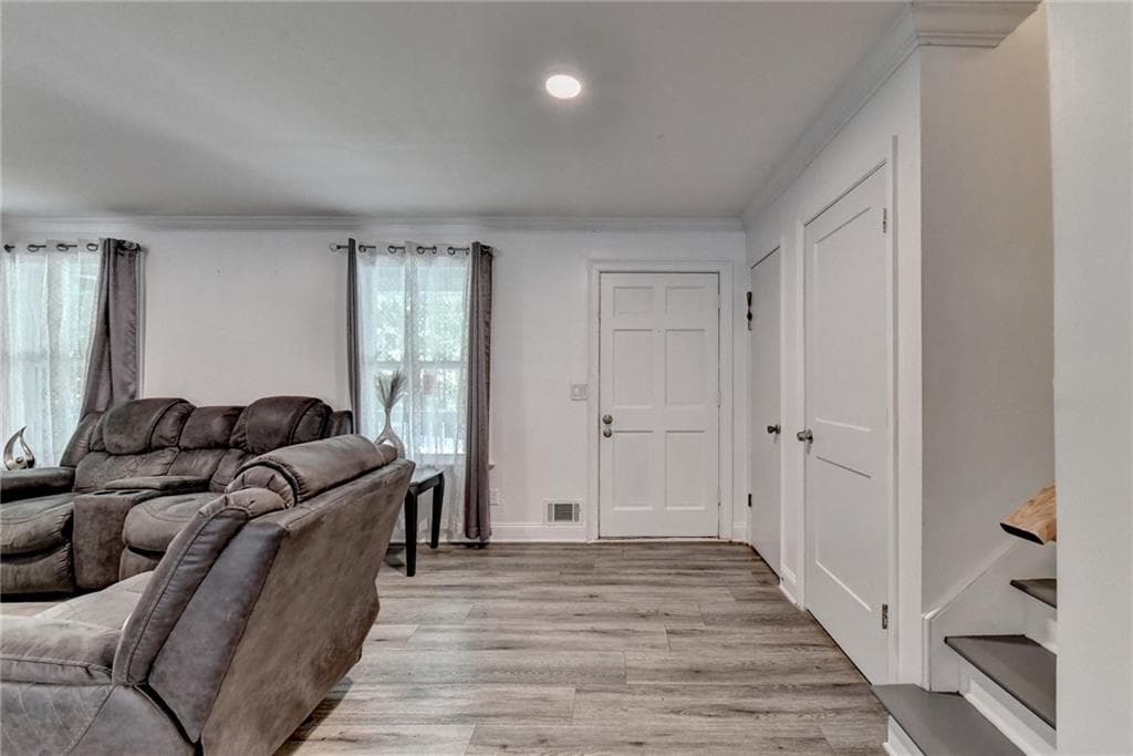 5 bedroom, 3 bathroom, 1,968 sq ft single family residence for sale at 236 Hazel Street, Lithia Springs, GA 30122 — photo 7