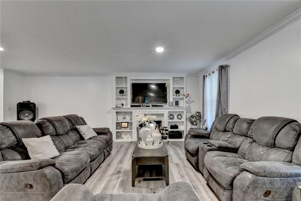 5 bedroom, 3 bathroom, 1,968 sq ft single family residence for sale at 236 Hazel Street, Lithia Springs, GA 30122 — photo 9