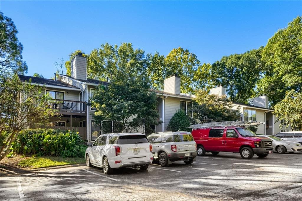 1 bedroom, 1 bathroom, 1,043 sq ft condominium for rent at 505 Park Ridge Circle, Marietta, GA 30068 for $1,550 a month — photo 3