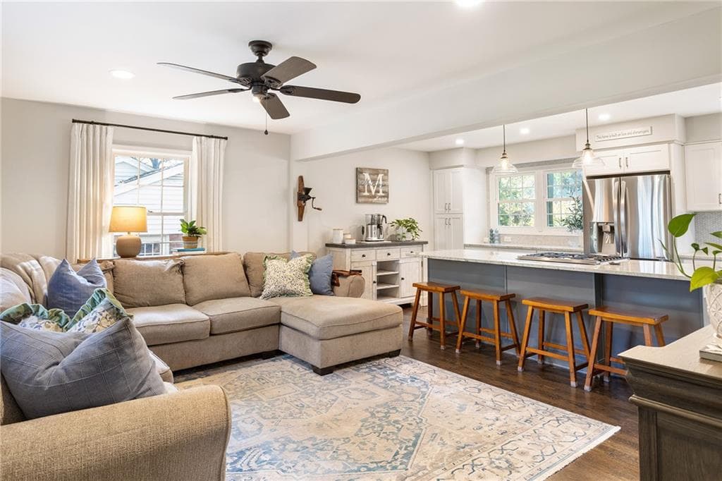 4 bedroom, 3 bathroom, 2,526 sq ft single family residence for sale at 95 Whispering Way, Sandy Springs, GA 30328 — photo 4