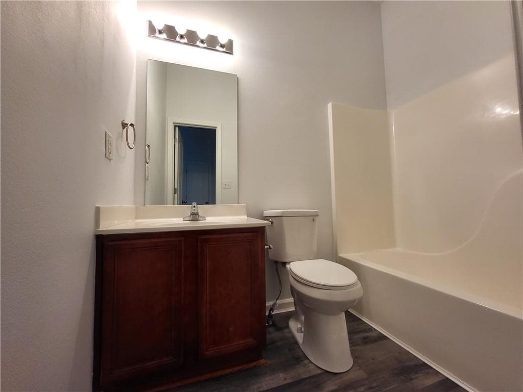 2 bedroom, 2 bathroom, 1,087 sq ft single family residence for rent at 6885 White Walnut Way, Braselton, GA 30517 for $2,050 a month — photo 9