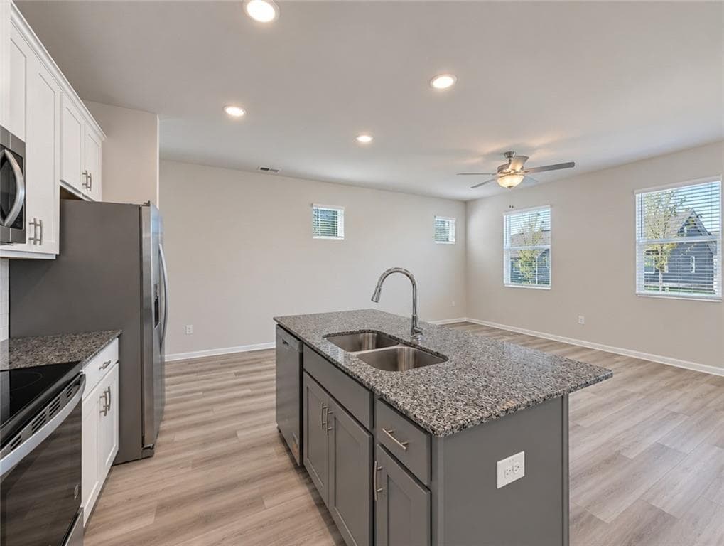 3 bedroom, 3 bathroom, 1,695 sq ft single family residence for sale at 1290 Harmony Ridge Court, Jonesboro, GA 30238 — photo 4