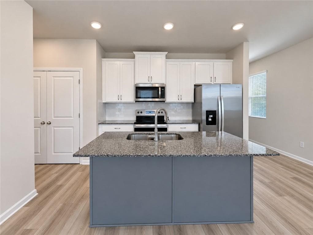 3 bedroom, 3 bathroom, 1,695 sq ft single family residence for sale at 1290 Harmony Ridge Court, Jonesboro, GA 30238 — photo 7