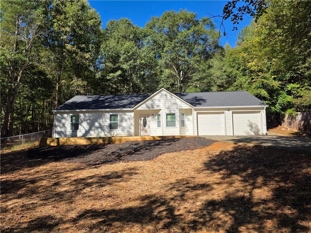 3 bedroom, 2 bathroom, 2,280 sq ft single family residence for rent at 1211 Trout Drive L, Woodstock, GA 30189 for $2,500 a month
