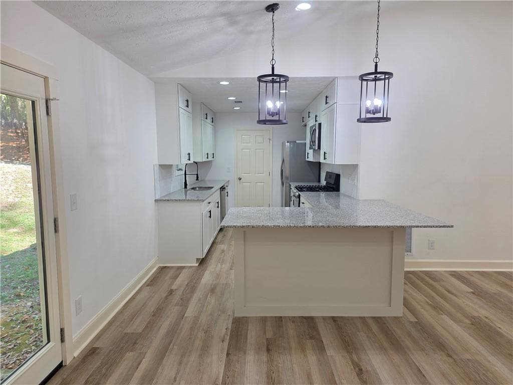 3 bedroom, 2 bathroom, 2,280 sq ft single family residence for rent at 1211 Trout Drive L, Woodstock, GA 30189 for $2,500 a month — photo 4