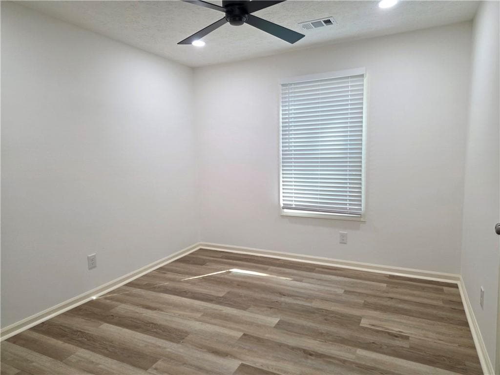 3 bedroom, 2 bathroom, 2,280 sq ft single family residence for rent at 1211 Trout Drive L, Woodstock, GA 30189 for $2,500 a month — photo 10