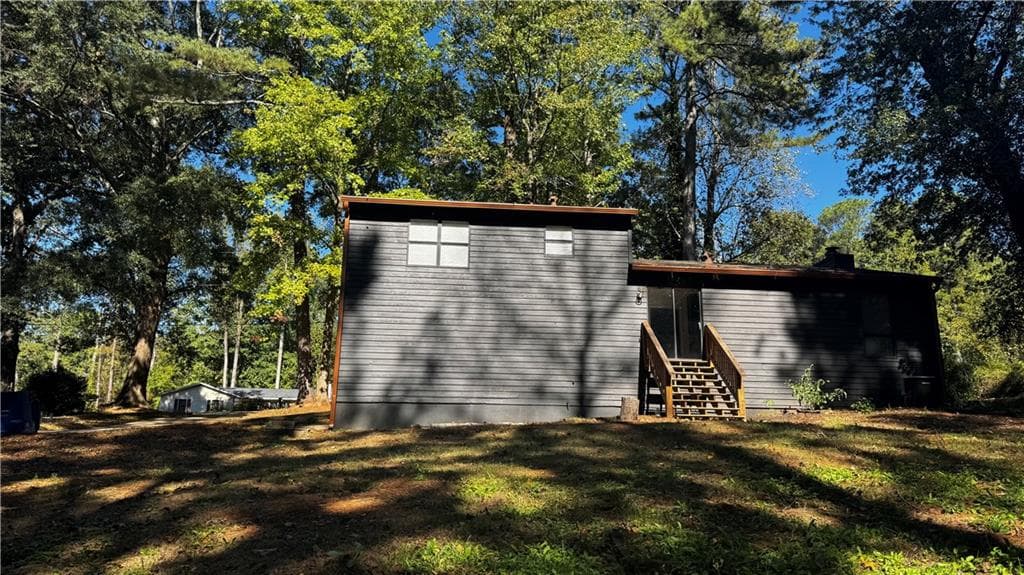 3 bedroom, 2 bathroom, 1,425 sq ft single family residence for rent at 1154 Stone Mill Run, Lawrenceville, GA 30046 for $2,300 a month — photo 3