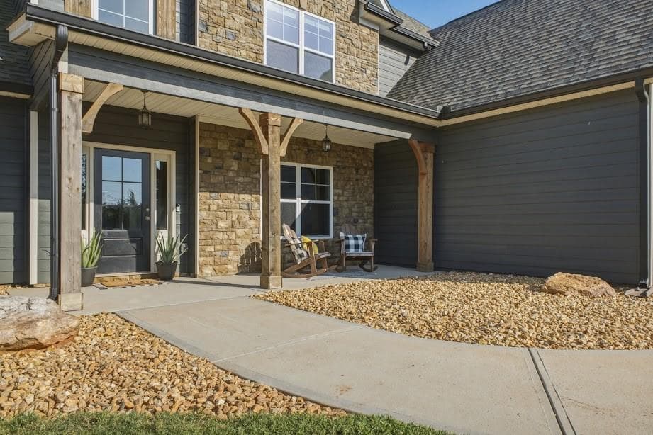 5 bedroom, 4 bathroom, 4,400 sq ft single family residence for sale at 1515 Pleasant Ridge Road, Carrollton, GA 30117 — photo 5