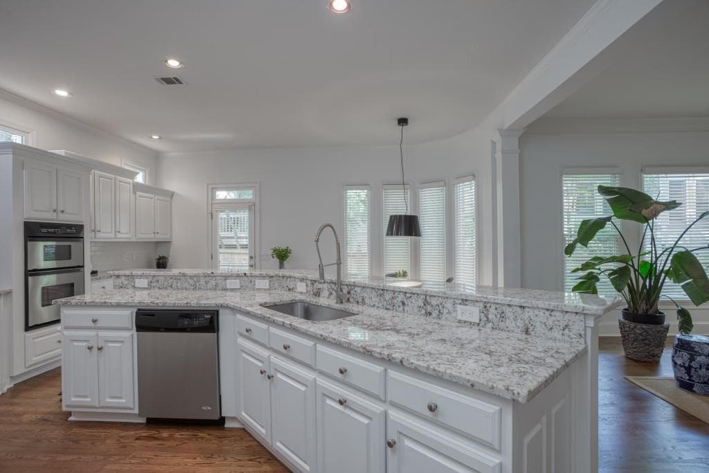 4 bedroom, 4 bathroom, 2,992 sq ft single family residence for rent at 630 Kimberly Lane, Atlanta, GA 30306 for $7,000 a month — photo 3