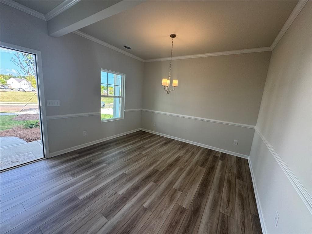 4 bedroom, 3 bathroom, 2,200 sq ft single family residence under contract at 813 Oakmont Trace, Canton, GA 30114 — photo 9