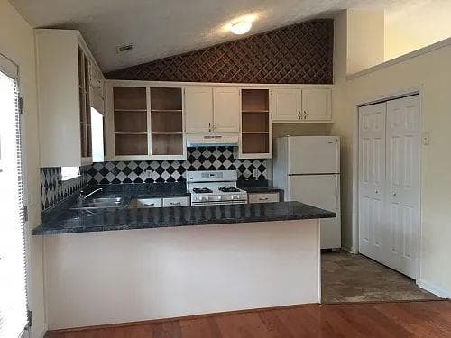 4 bedroom, 3 bathroom, 1,210 sq ft single family residence for rent at 8257 Mountain Pass, Riverdale, GA 30274 for $1,765 a month — photo 4