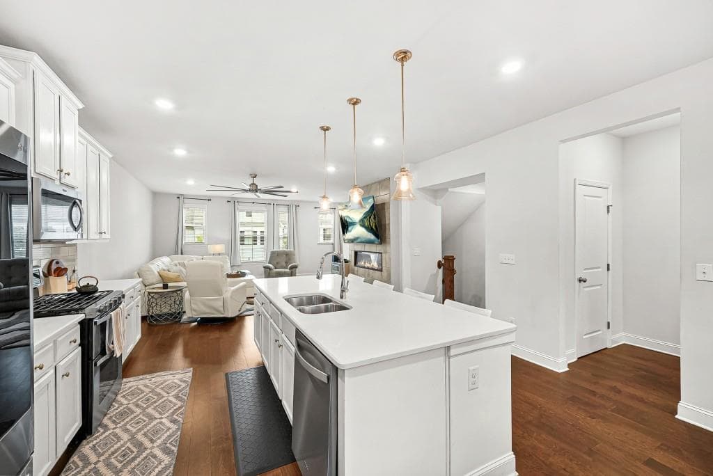 4 bedroom, 4 bathroom, 2,292 sq ft townhouse for sale at 3435 Pickens Street, Duluth, GA 30096 — photo 10