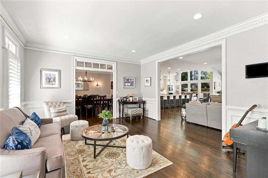 5 bedroom, 7 bathroom, 4,300 sq ft single family residence for sale at 140 Grogans Landing, Sandy Springs, GA 30350 — photo 9