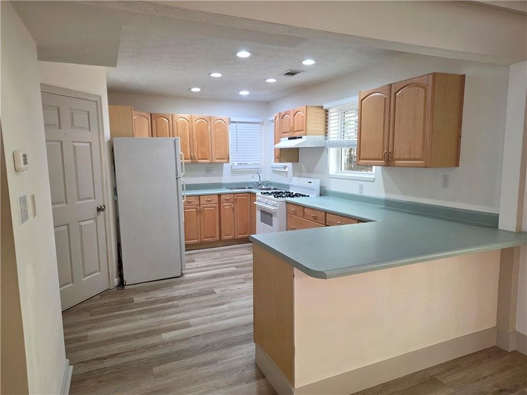 1 bedroom, 1 bathroom, 2,280 sq ft single family residence for rent at 1211 Trout Drive U, Woodstock, GA 30189 for $1,400 a month — photo 4