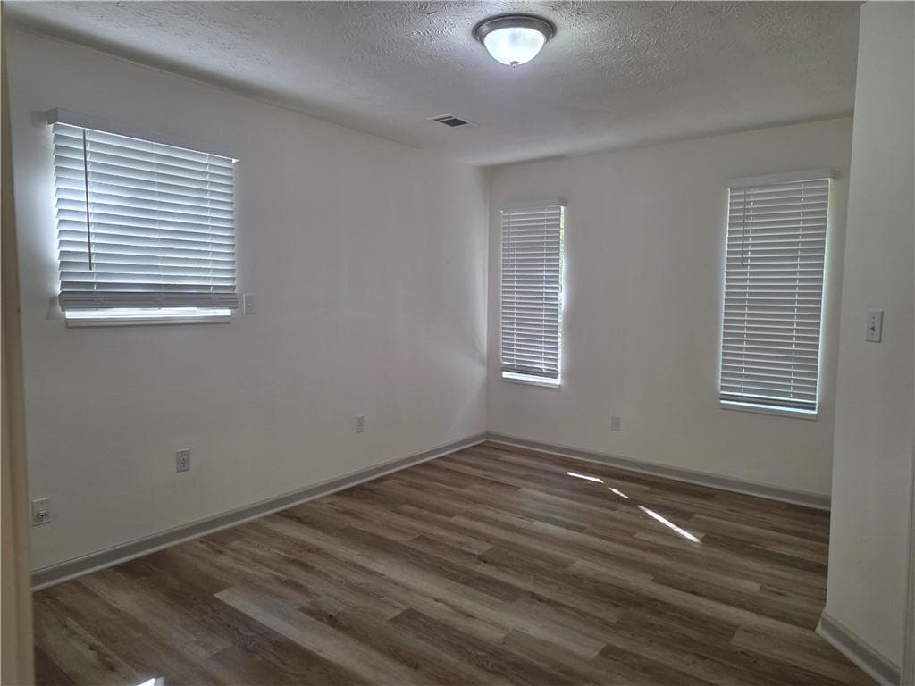 1 bedroom, 1 bathroom, 2,280 sq ft single family residence for rent at 1211 Trout Drive U, Woodstock, GA 30189 for $1,400 a month — photo 6