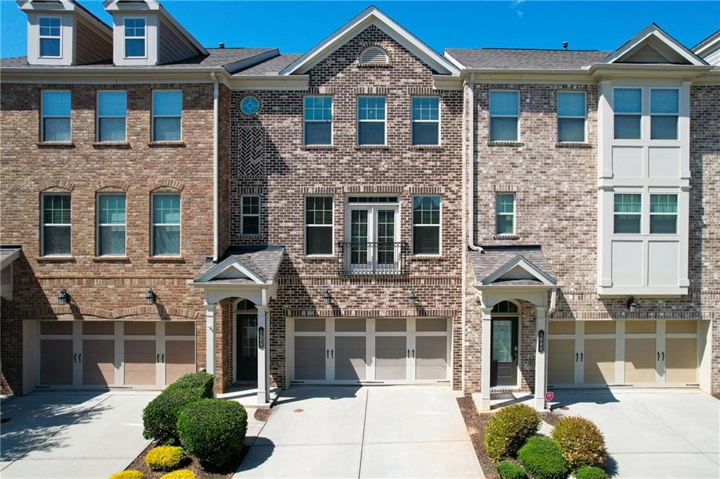 4 bedroom, 4 bathroom, 2,502 sq ft townhouse for rent at 5499 Terrace Bend Place, Peachtree Corners, GA 30092 for $3,200 a month — photo 1 of 70