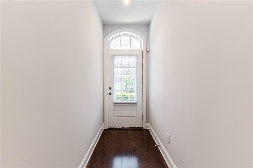 4 bedroom, 4 bathroom, 2,502 sq ft townhouse for rent at 5499 Terrace Bend Place, Peachtree Corners, GA 30092 for $3,200 a month — photo 4