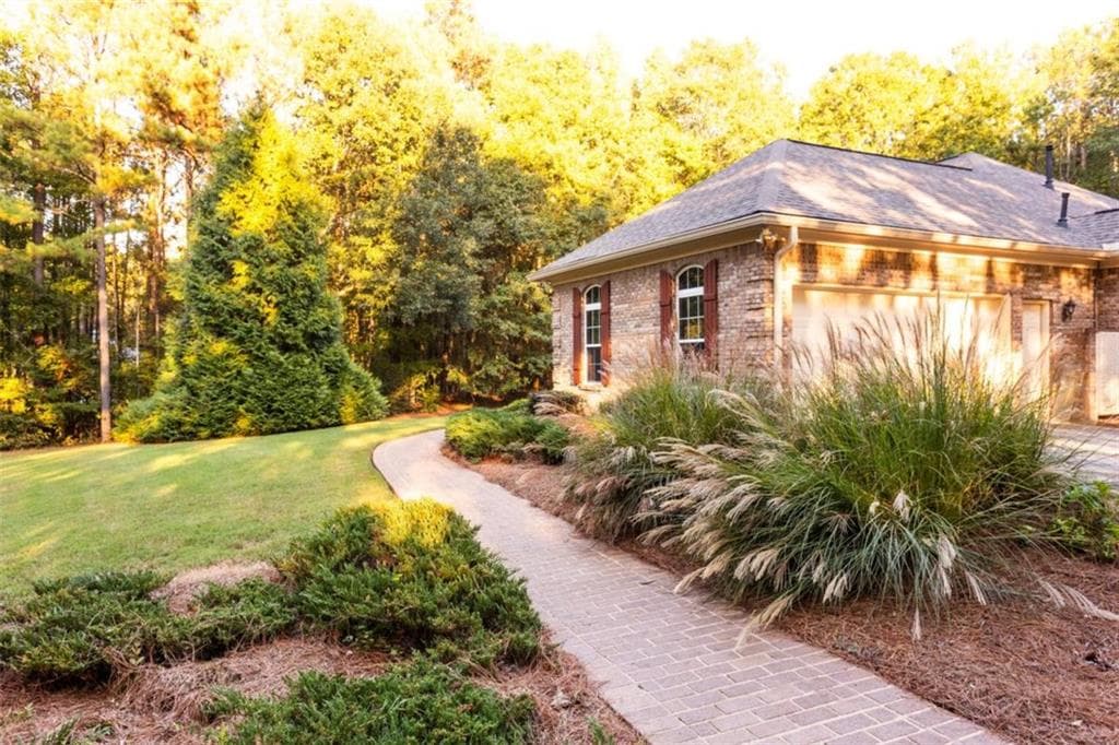 3 bedroom, 2 bathroom, 1,906 sq ft single family residence for sale at 681 Alcova Drive, Social Circle, GA 30025 — photo 7