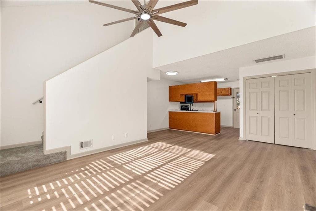 2 bedroom, 2 bathroom, 1,236 sq ft townhouse for sale at 281 Henderson Bend Road, Calhoun, GA 30701 — photo 4