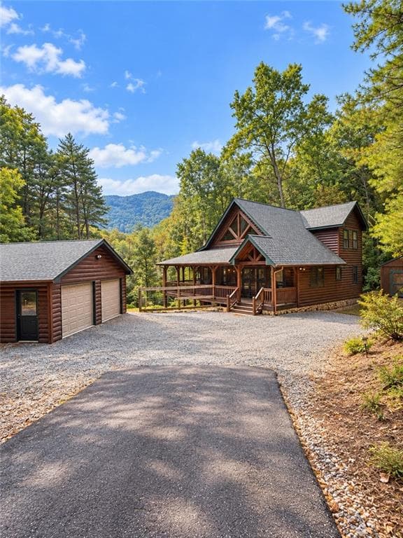3 bedroom, 3 bathroom, 3,528 sq ft single family residence for sale at 171 Oak View Road, Blue Ridge, GA 30513 — photo 1 of 39