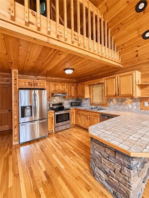 3 bedroom, 3 bathroom, 3,528 sq ft single family residence for sale at 171 Oak View Road, Blue Ridge, GA 30513 — photo 8